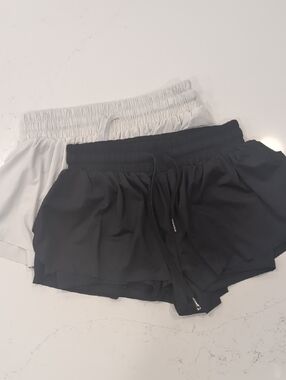 Women’s Elastic Waist Athletic Shorts - Black & White